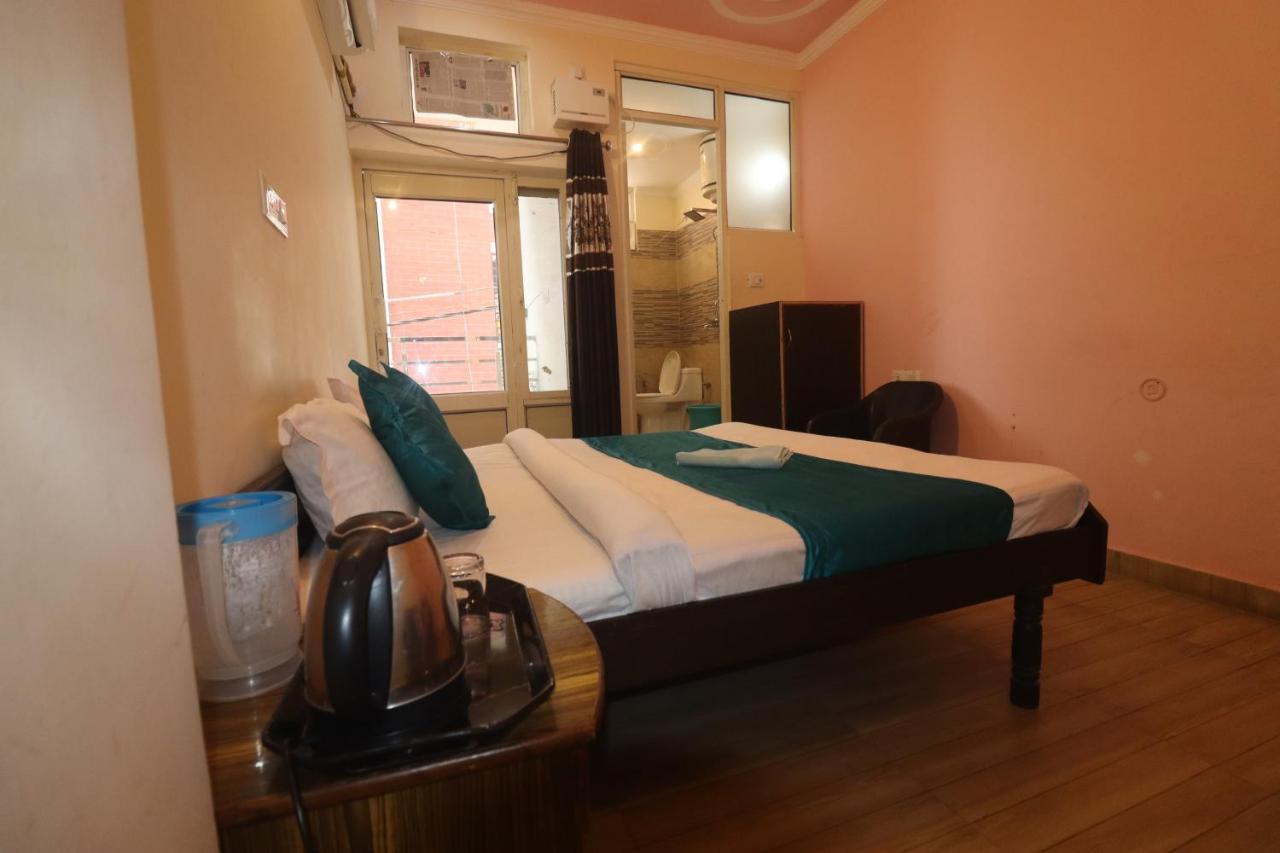 Triple One Hotel Tapovan Rishikesh,Near Laxman Jhula Rishīkesh Exterior foto